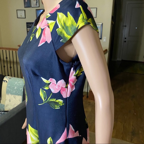 Summer Dress - Picture 3 of 6